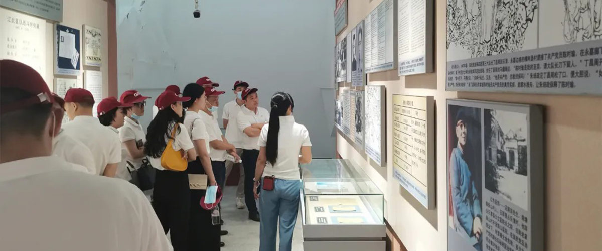 金萊勒電氣營(yíng)銷團(tuán)隊(duì)參觀永樂人民抗日自衛(wèi)游擊總隊(duì)紀(jì)念館-1
